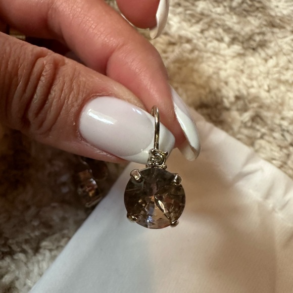 Earrings - Picture 4 of 5